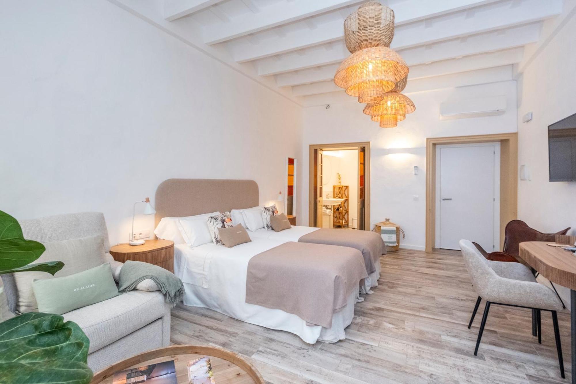 Encant De Alaior Boutique Hotel Bagian luar foto